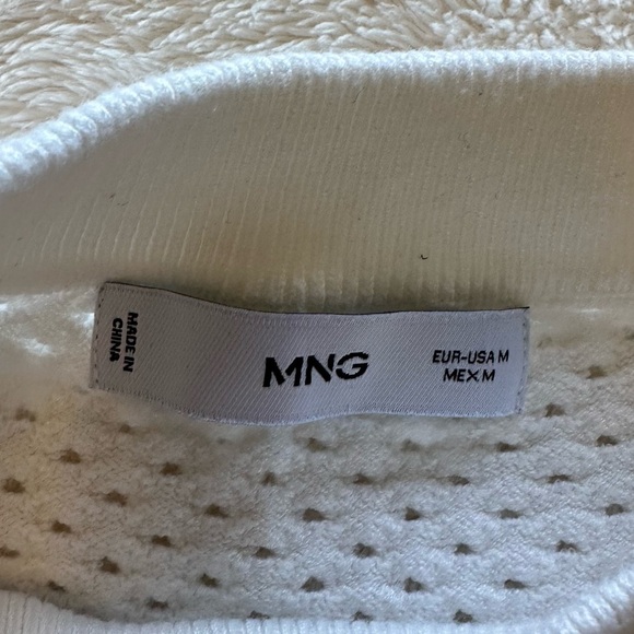 🌟3/$20🌟 Mango white Openwork cotton sweater M - Picture 3 of 3